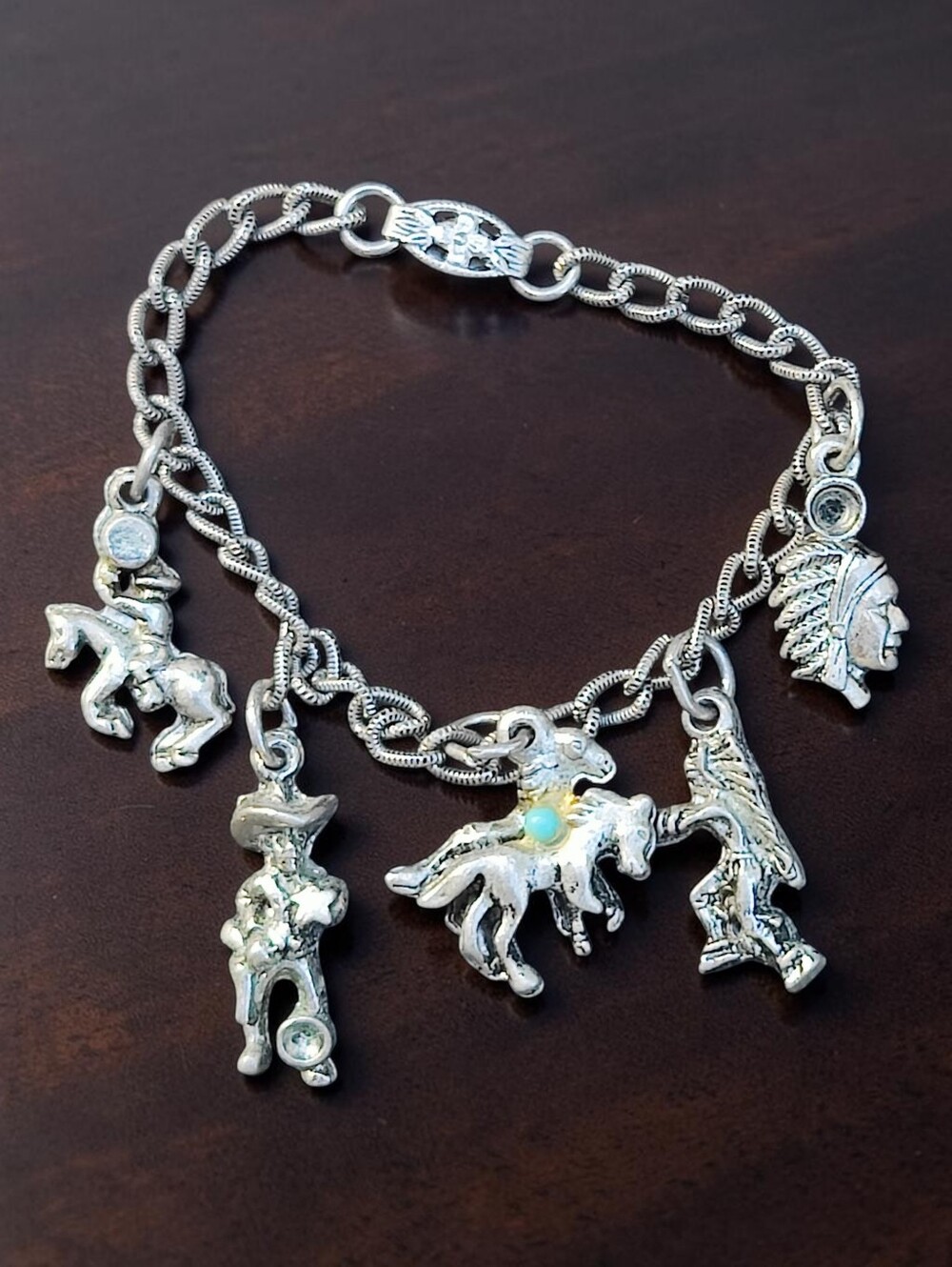 🤠 Antique Sterling Silver Cowboys And Indians Charm Bracelet